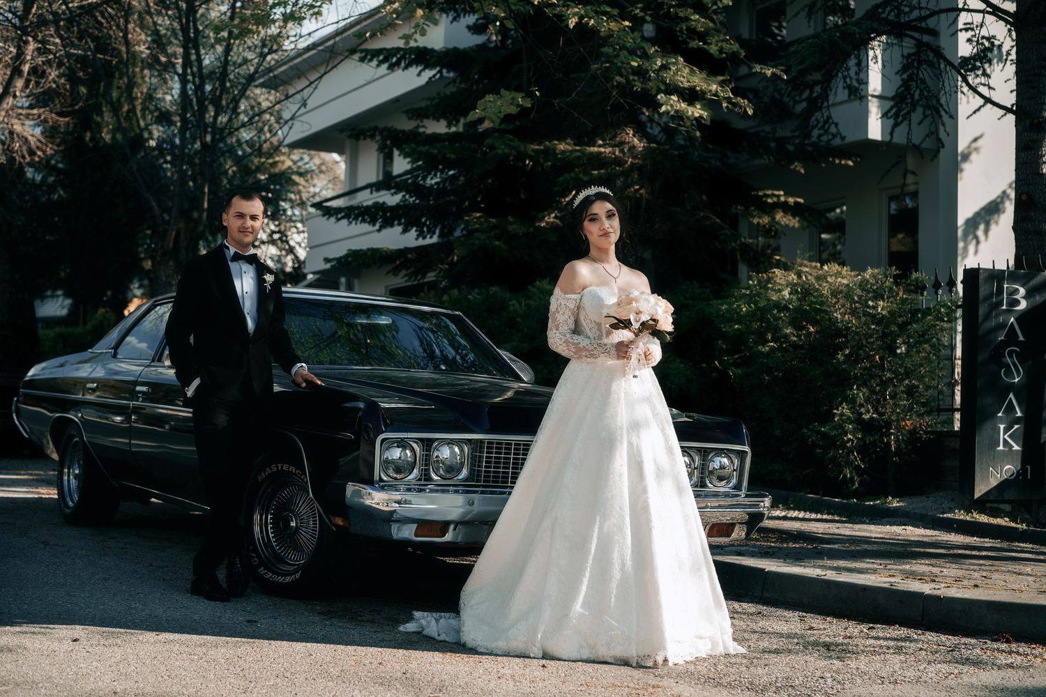 Wedding guest shuttles in the GTA: sizing the loop so the reception starts on time
